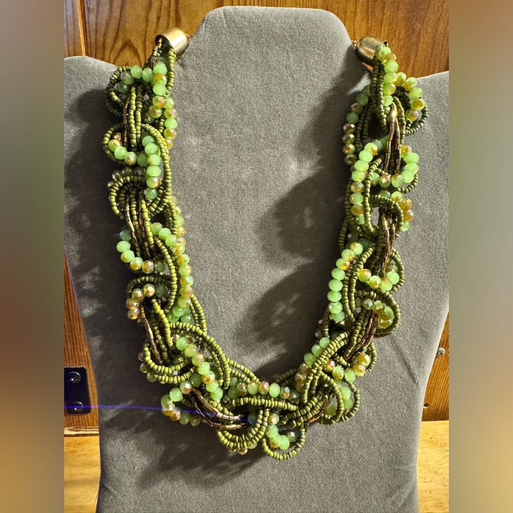 Chunky Beaded Statement Necklace Green